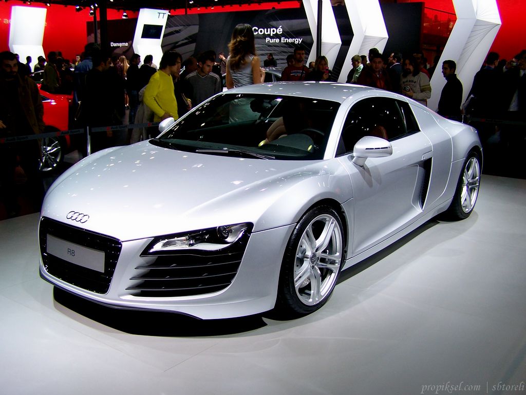 Audi R8